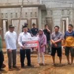 PMI Batang naikkan bantuan RTLH jadi Rp17,5 juta per rumah. Proses lebih simpel dari dinas, warga cukup usul lewat desa dan kecamatan. Sudah 9 rumah terealisasi di 2026/Foto: Media Center Batang