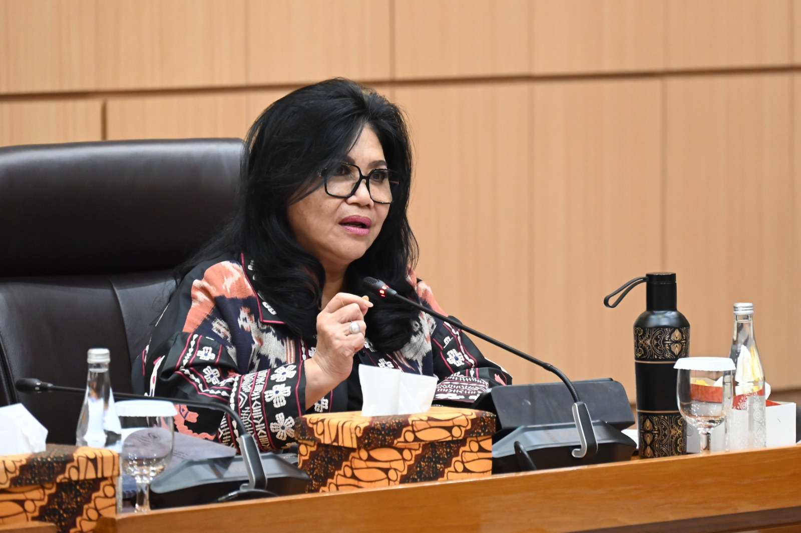 Wakil Ketua Komisi VII DPR Evita Nursanty tegaskan ekspor satu pintu harus jadi instrumen hilirisasi, bukan sekadar ubah jalur penjualan komoditas.