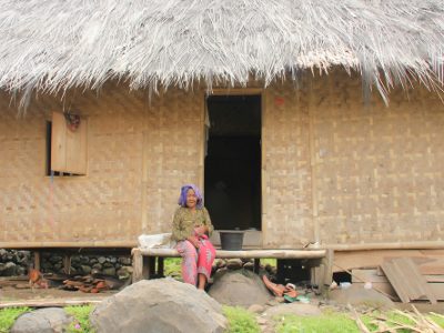 Kampung Adat Dukuh Dalam di Garut, permukiman tradisional tanpa listrik dan tembok yang menjaga arsitektur leluhur serta makam Syekh Abdul Jalil/Foto: Indonesia Kaya