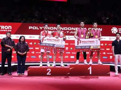 Pasangan ganda putra muda Indonesia, Raymond Indra/Nikolaus Joaquin, harus puas menjadi runner-up Polytron Indonesia Open 2026/Foto: Humas PBSI