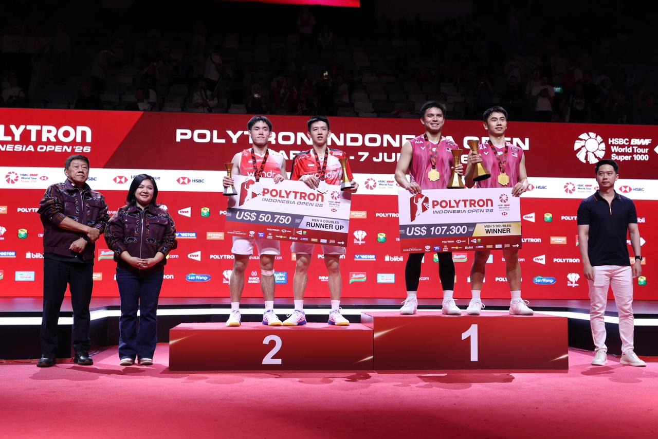 Pasangan ganda putra muda Indonesia, Raymond Indra/Nikolaus Joaquin, harus puas menjadi runner-up Polytron Indonesia Open 2026/Foto: Humas PBSI