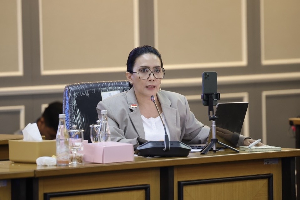 Anggota Komisi XIII DPR RI, Rieke Diah Pitaloka desak moratorium DO dan reformasi UKMPPD. Politisi PDI-P minta kepastian hukum bagi dokter muda retaker di tengah tumpang tindih regulasi/Foto: Humas DPR RI