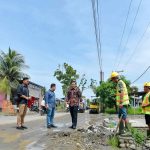 Wakil Bupati Sergai Adlin Tambunan tinjau pembangunan jalan Sei Rampah–Tanjung Beringin. Empat ruas jalan provinsi diperbaiki 2026 untuk dukung konektivitas dan ekonomi.
