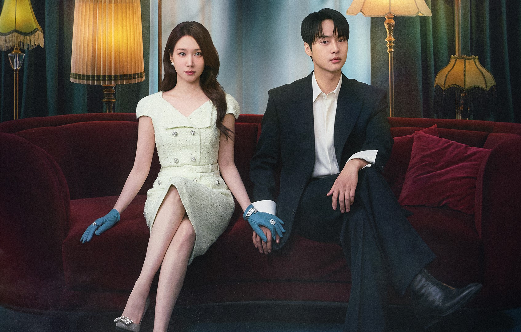 Still terbaru Doctor on the Edge episode 5: Mantan kekasih Yook Ha Ri muncul, Do Ji Eui jatuh ke laut, malam di ruang perawatan.
