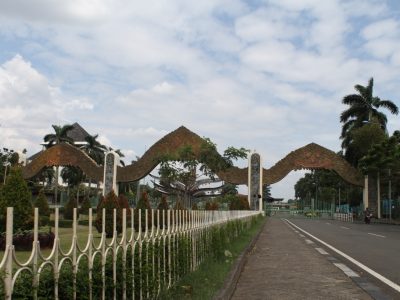Gerbang utama sekaligus pintu masuk para pengunjung Taman Mini Indonesia Indah/Foto: Indonesia Kaya