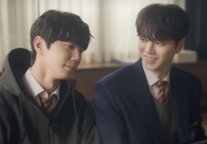 Drama Korea terbaru tvN Four Hands Two Sonatas mempertemukan Song Kang dan Lee Jun Young sebagai pianis muda/Foto: Soompi