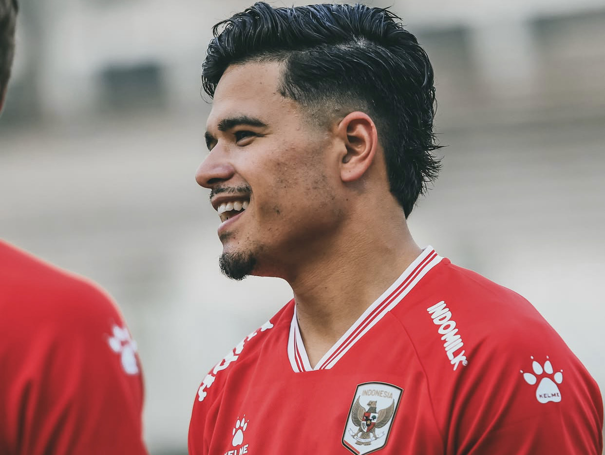 Persib resmi rekrut penyerang Timnas Indonesia Ragnar Oratmangoen dengan kontrak 3 tahun hingga 2029. Bekas pemain Eropa ini jadi rekrutan kelima Maung Bandung/Foto: Instagram Ragnar Oratmangoen