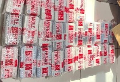 Bea Cukai Bengkalis gagalkan penyelundupan 652 iPhone bekas dari Malaysia di Pelabuhan BSSR. Nilai barang Rp4,09 miliar, potensi kerugian negara Rp950 juta.