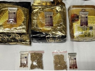 Polda Lampung gagalkan peredaran 5 kg sabu dan 202 butir ekstasi di Bakauheni. Empat tersangka diamankan, dua di antaranya oknum Brimob dan TNI AL/Foto: Tribrata Polda Lampung