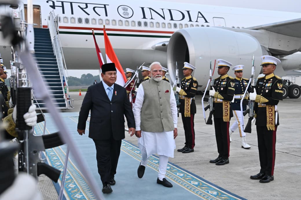 Presiden Prabowo dan PM Modi sepakati pengembangan pelabuhan Sabang terintegrasi dengan Andaman-Nikobar untuk dorong konektivitas maritim dan koridor ekonomi baru di Samudra Hindia.
