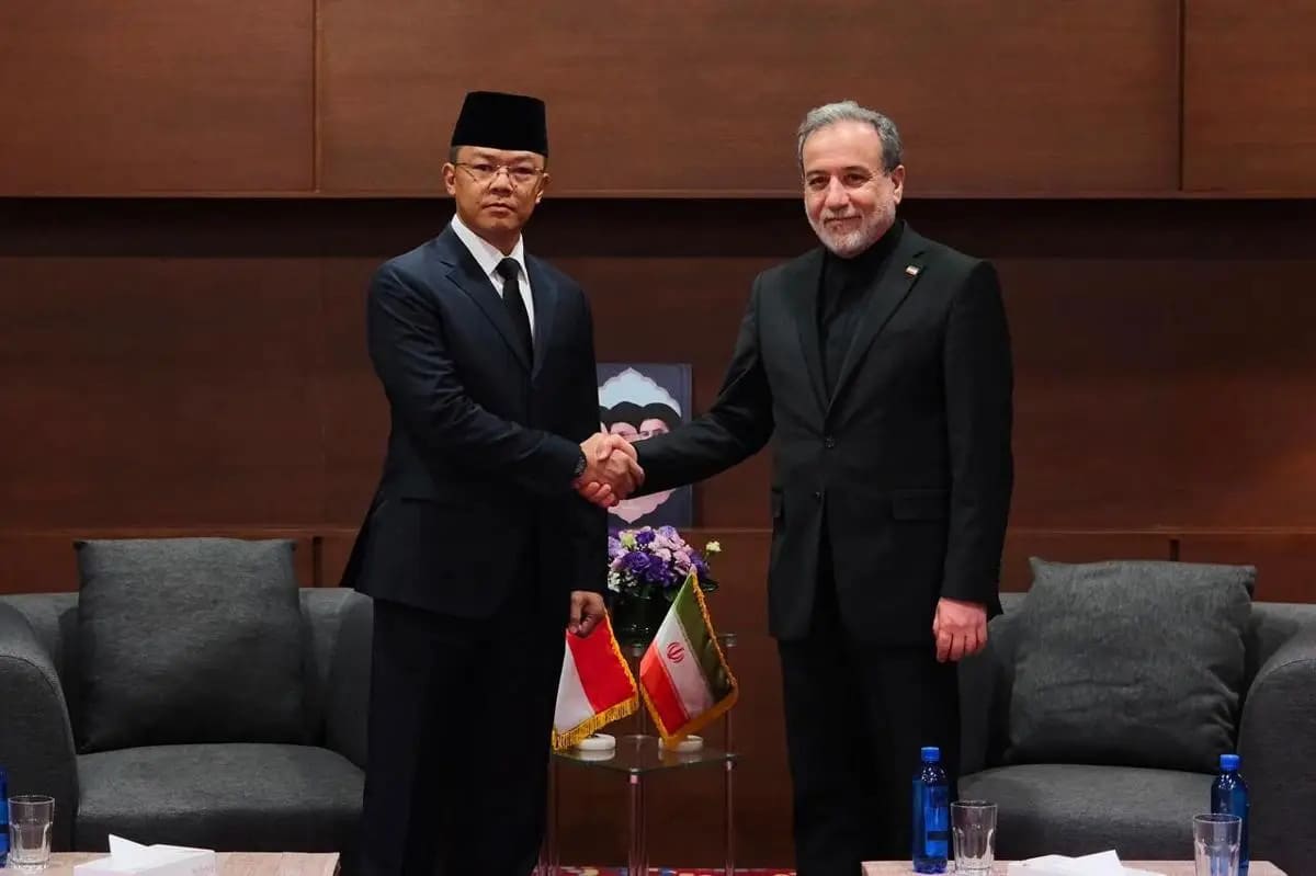 Menlu Sugiono bertemu Menlu Abbas Aragchi di Mashhad, bahas stabilitas regional dan global/Foto: Humas Kemlu