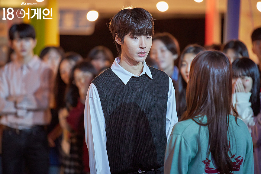 Jejak karier Hwang In Youp dari True Beauty hingga Family by Choice. Enam drama yang menunjukkan transformasinya dari second lead jadi pemeran utama/Foto: Soompi