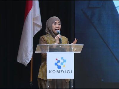 Menteri Komdigi Meutya Hafid ajak guru kawal PP Tunas, aturan perlindungan anak di ruang digital yang membatasi akses platform berisiko dan mitigasi tujuh risiko/Foto: Humas Kekomdigi
