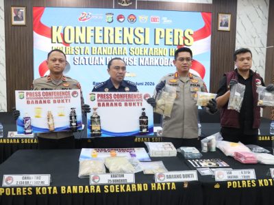 Satuan Reserse Narkoba Polresta Bandara Soekarno-Hatta berhasil membongkar jaringan narkotika internasional yang memproduksi dan mengedarkan Vape THC (ganja) secara ilegal pada April 2026/Foto: Polresta Bandara Soetta